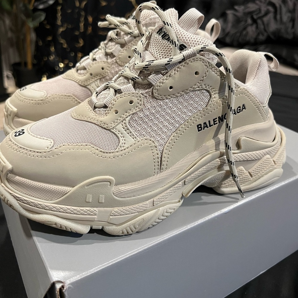 COPY - Balenciaga Triple S chunky sneaker
